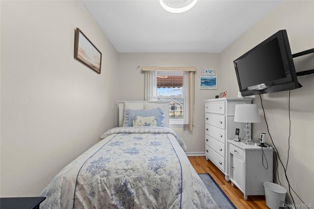 846 E 223rd Street, Bronx, NY 10466