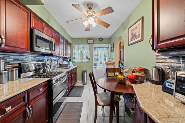 846 E 223rd Street, Bronx, NY 10466