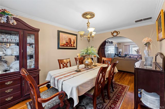 846 E 223rd Street, Bronx, NY 10466