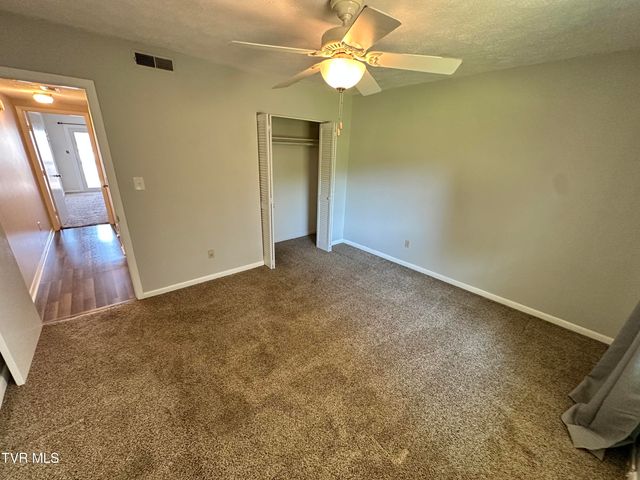 516 Lakeside Dock Drive 3, Kingsport, TN 37663