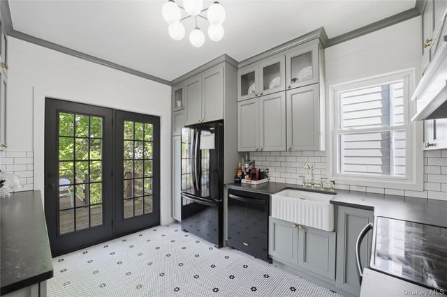 318 Union Avenue, Peekskill, NY 10566