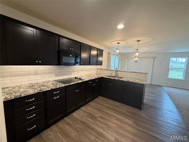 532 Leather Reins Drive, Wentzville, MO 63385