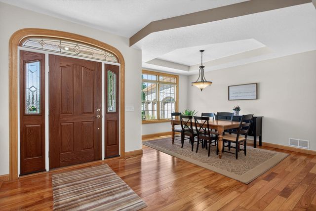 920 Rustic View Court, Eldridge, IA 52748