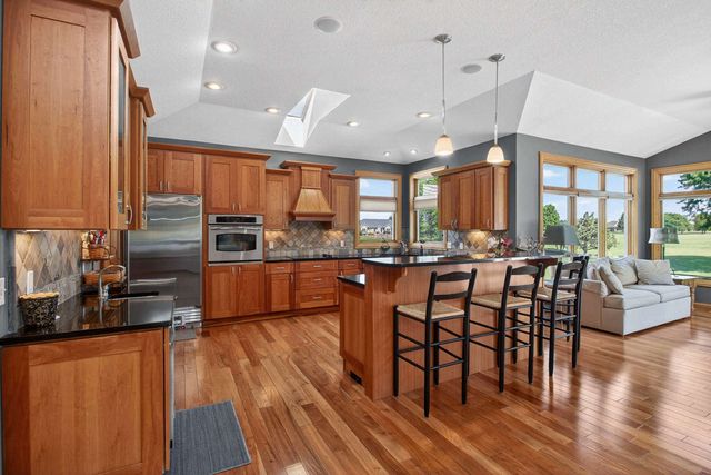 920 Rustic View Court, Eldridge, IA 52748