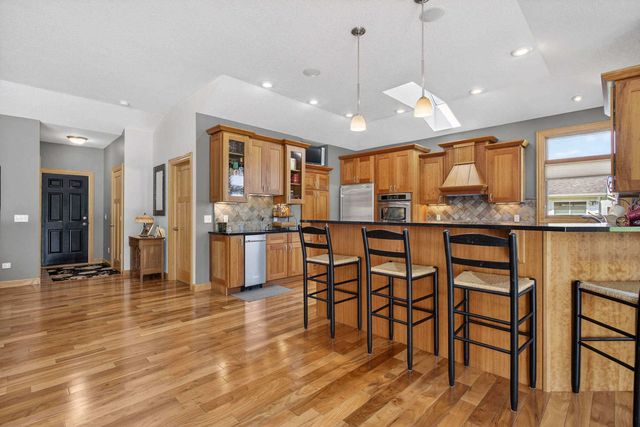920 Rustic View Court, Eldridge, IA 52748