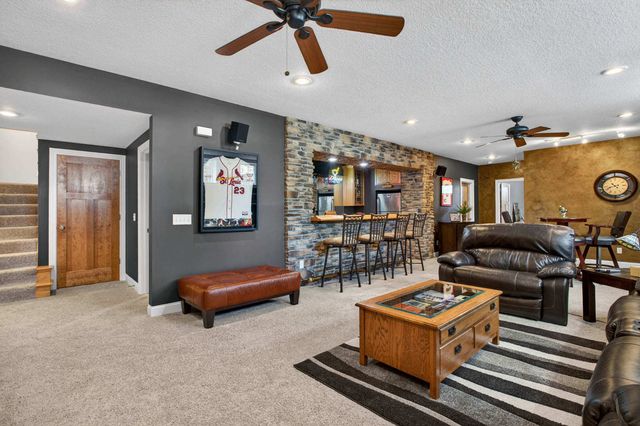 920 Rustic View Court, Eldridge, IA 52748