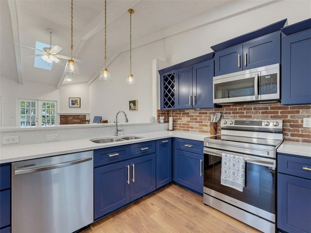 1491 MAHOGANY LANE 1491, Palm Harbor, FL 34683
