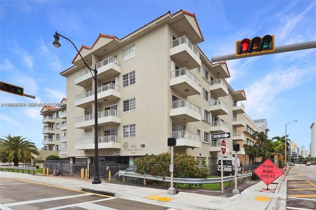 2600 Collins Ave 405, Miami Beach, FL 33140