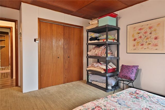 2712 North Bluff Road, Greenbank, WA 98253