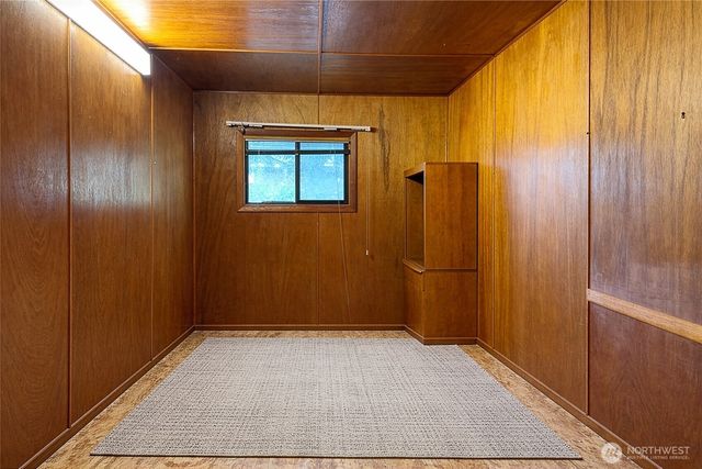 2712 North Bluff Road, Greenbank, WA 98253
