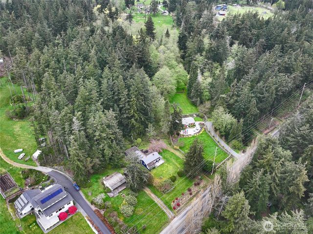 2712 North Bluff Road, Greenbank, WA 98253