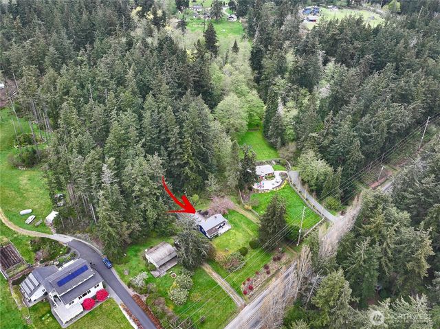 2712 North Bluff Road, Greenbank, WA 98253