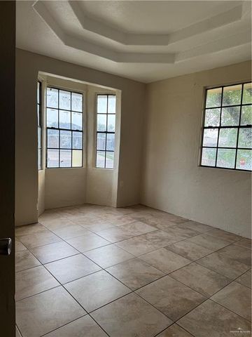 418 Nora Lane, Palmhurst, TX 78573