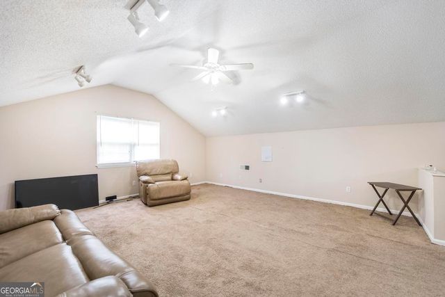 204 Westcliff Center Street, Warner Robins, GA 31093