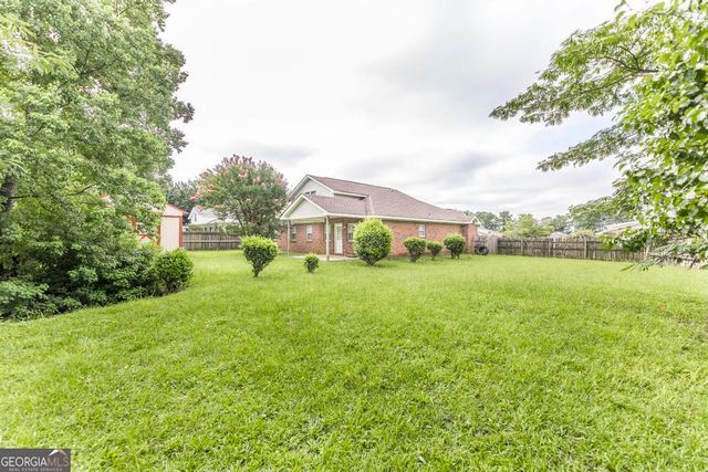 204 Westcliff Center Street, Warner Robins, GA 31093