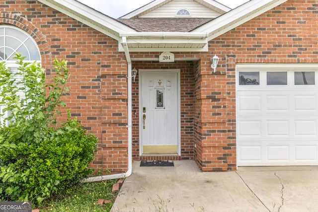 204 Westcliff Center Street, Warner Robins, GA 31093