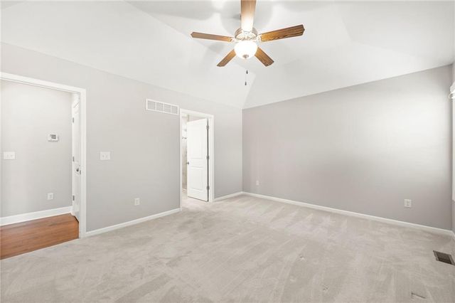 17604 Greyhawke Ridge Drive, Smithville, MO 64089