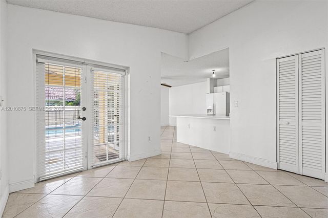 14300 SW 52nd St, Miami, FL 33175