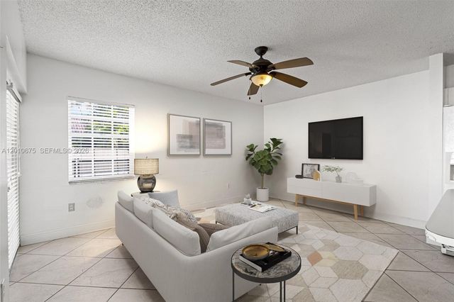 14300 SW 52nd St, Miami, FL 33175