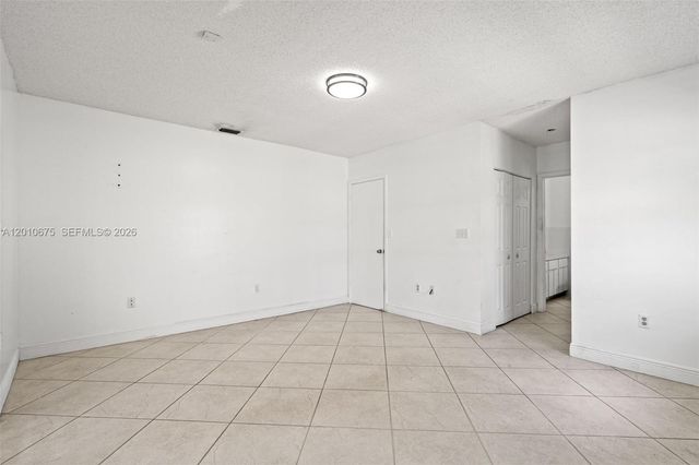 14300 SW 52nd St, Miami, FL 33175