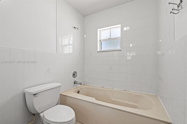 14300 SW 52nd St, Miami, FL 33175