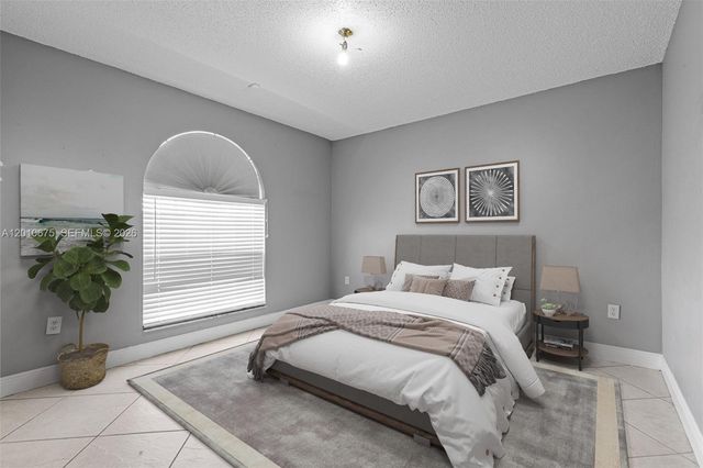 14300 SW 52nd St, Miami, FL 33175
