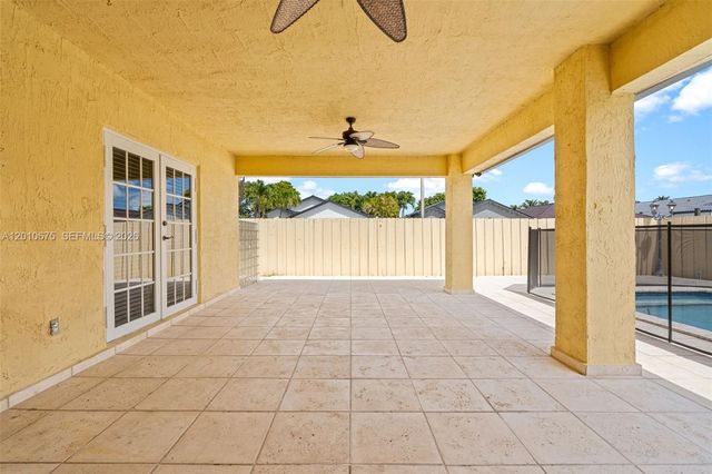 14300 SW 52nd St, Miami, FL 33175