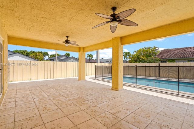 14300 SW 52nd St, Miami, FL 33175