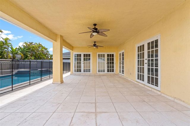 14300 SW 52nd St, Miami, FL 33175