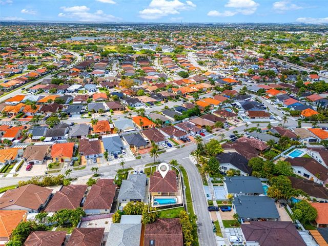 14300 SW 52nd St, Miami, FL 33175