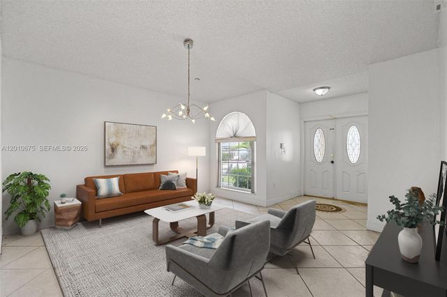 14300 SW 52nd St, Miami, FL 33175