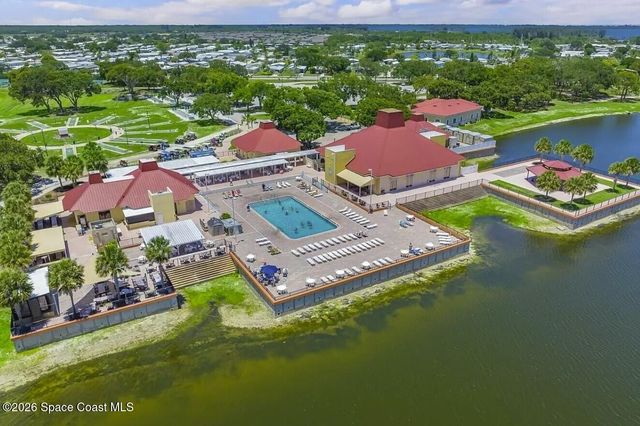 808 Lychee Drive, Sebastian, FL 32976