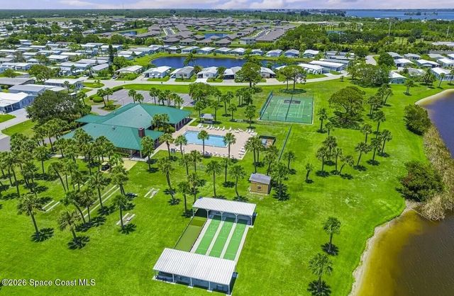 808 Lychee Drive, Sebastian, FL 32976