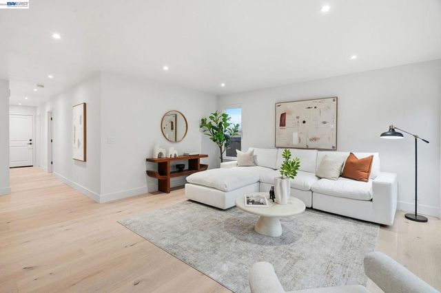 1044 Geronimo Ct, Fremont, CA 94539