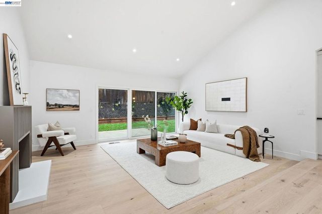 1044 Geronimo Ct, Fremont, CA 94539