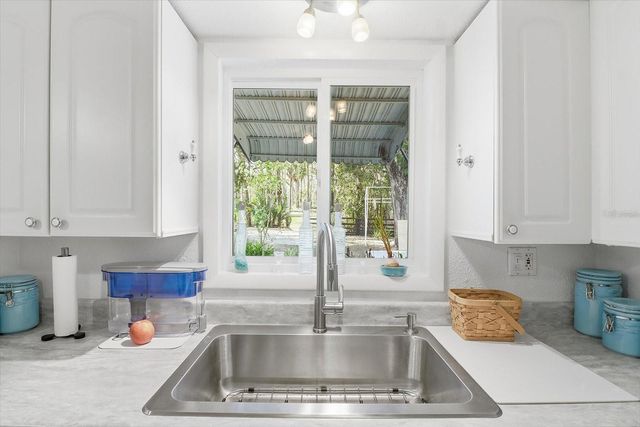 8896 W WHITE DOGWOOD DRIVE, Homosassa, FL 34448