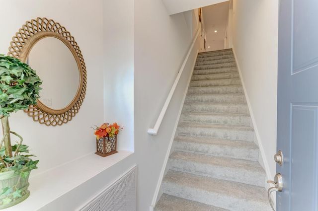 257 MASTERS Drive, Addison, IL 60101