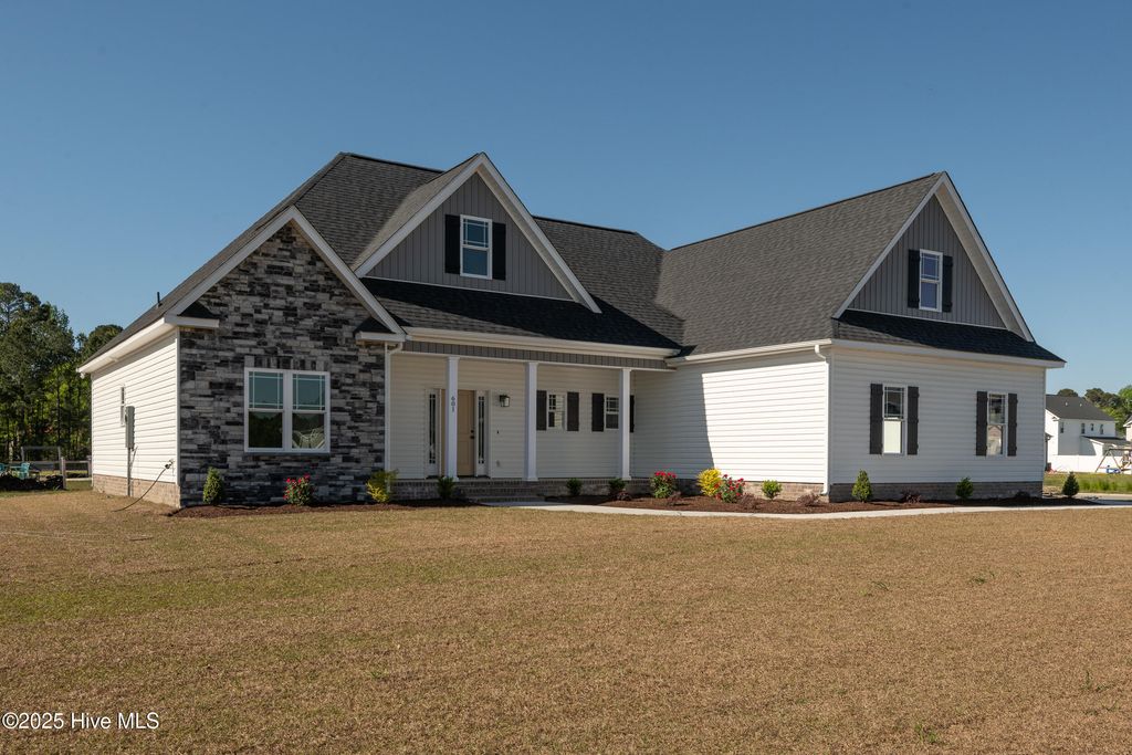 601 Megan Drive, Greenville, NC 27834