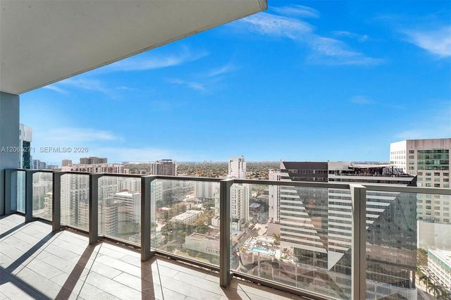 88 SW 7th St 2106, Miami, FL 33130
