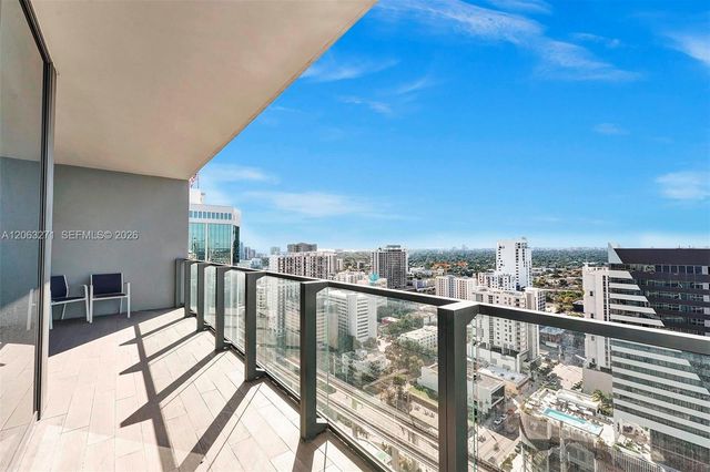 88 SW 7th St 2106, Miami, FL 33130