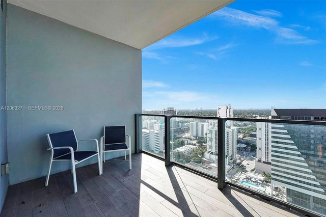 88 SW 7th St 2106, Miami, FL 33130