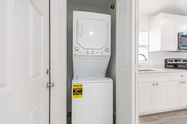 3246 SE Jefferson Street, Stuart, FL 34997