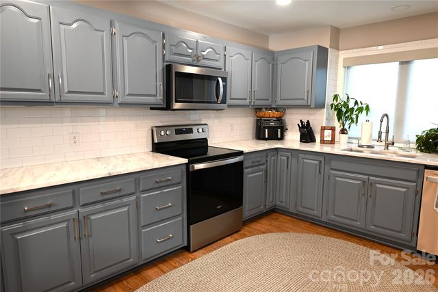 3757 Rock Bridge Drive NE, Conover, NC 28613