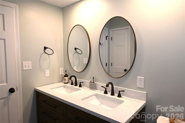 3757 Rock Bridge Drive NE, Conover, NC 28613