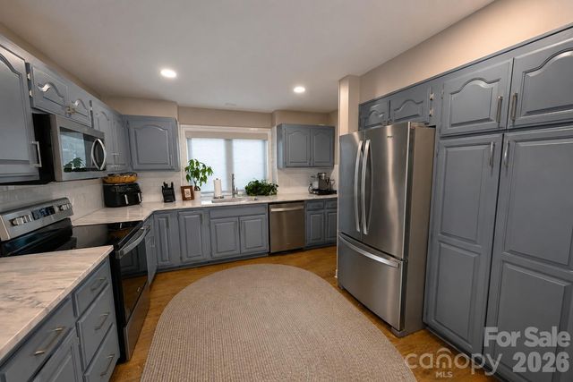 3757 Rock Bridge Drive NE, Conover, NC 28613