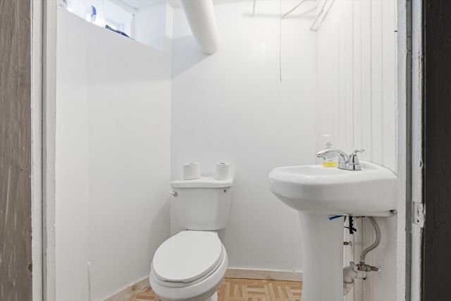 35 Algonquin St, Boston, MA 02124