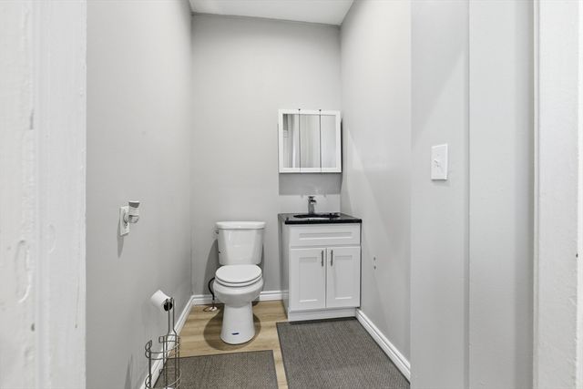 35 Algonquin St, Boston, MA 02124