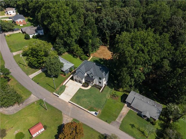 570 Power Avenue, Buford, GA 30518