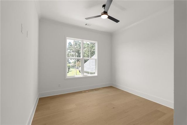 570 Power Avenue, Buford, GA 30518