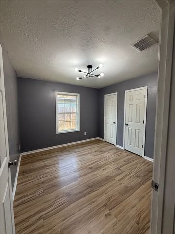 1205 Thompson Street, Bryan, TX 77803